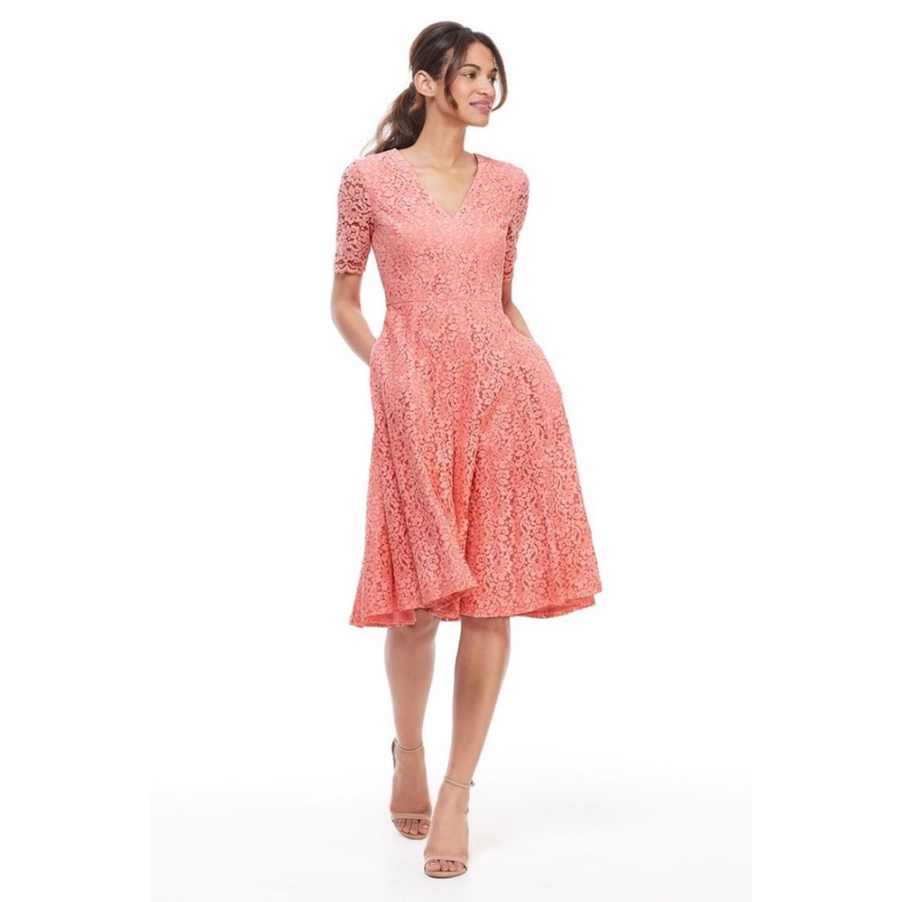 BNWT Gal Meets Glam Louisa Dress - size 6